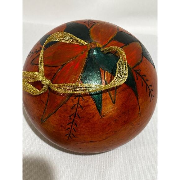 Beautiful Handpainted signed ornate Christmas ornament Gourd 4.5” Decor - Picture 4 of 7
